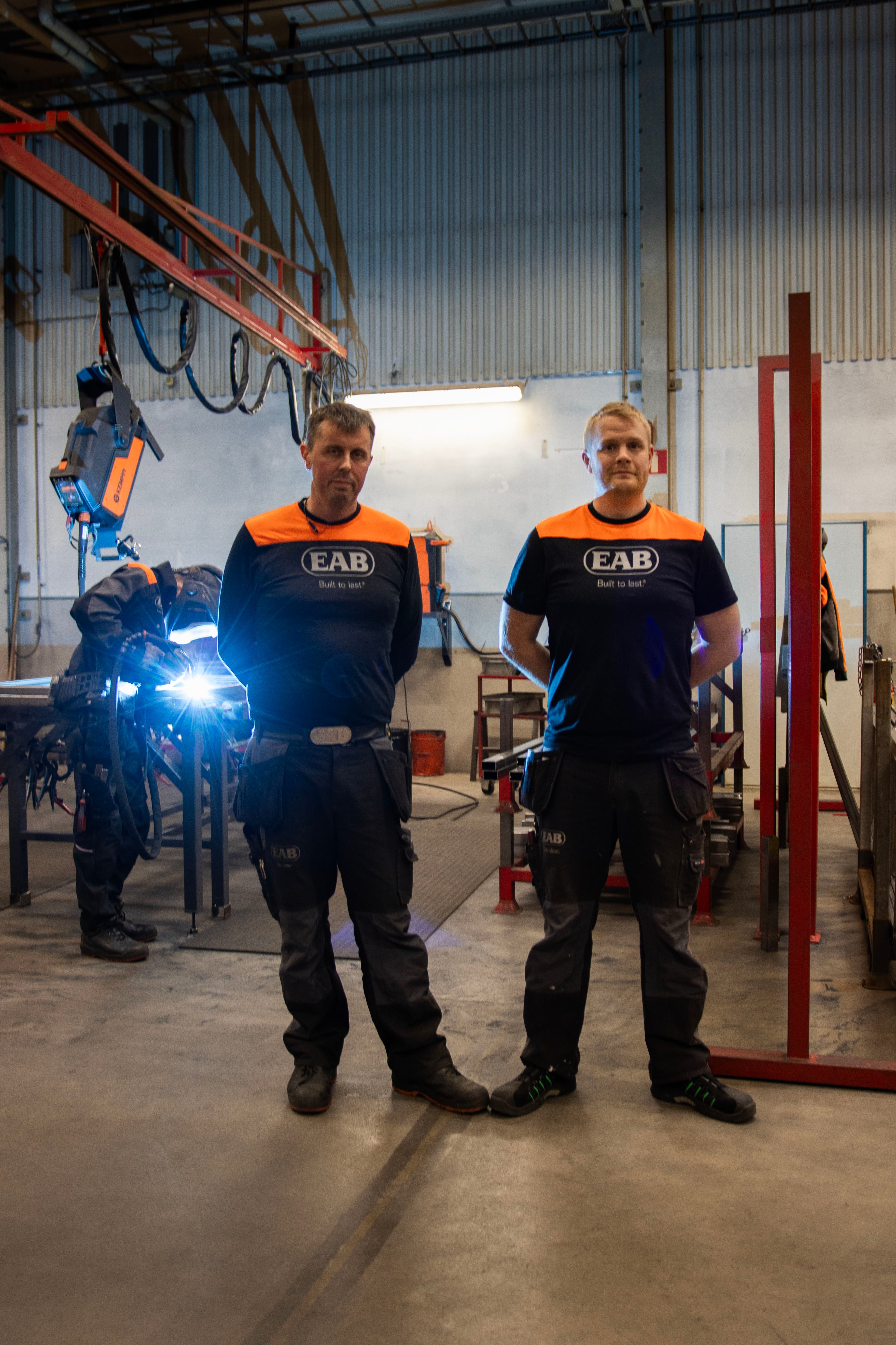 Ett gnistrande besök hos EAB-0